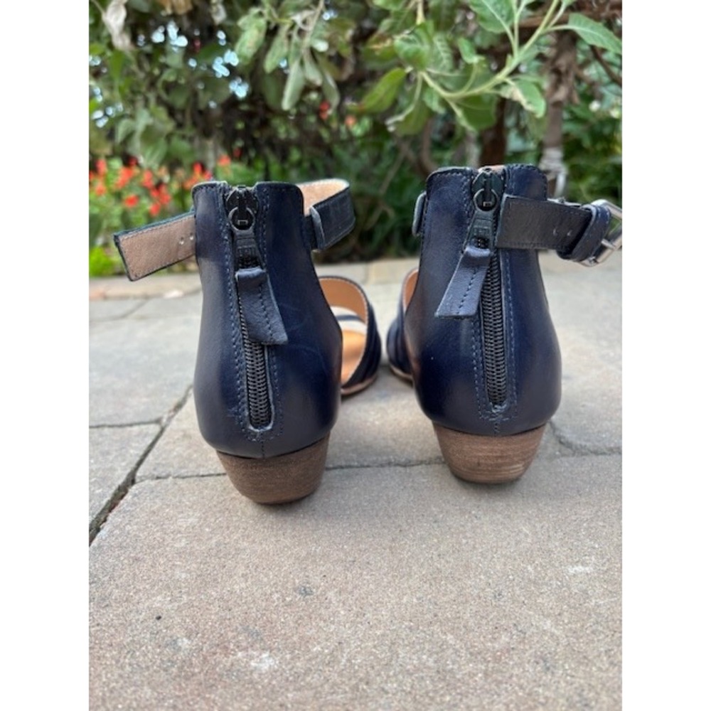Miz Mooz Cassie Navy Blue Leather Ruched Ankle Strap Sandals Women 38 Wide‎ - Picture 5 of 9